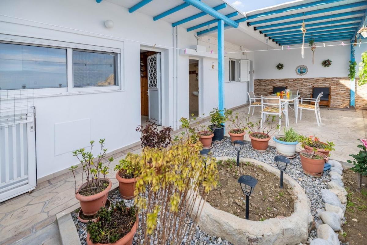 Springs Petronas Apartment Archangelos  Zewnętrze zdjęcie