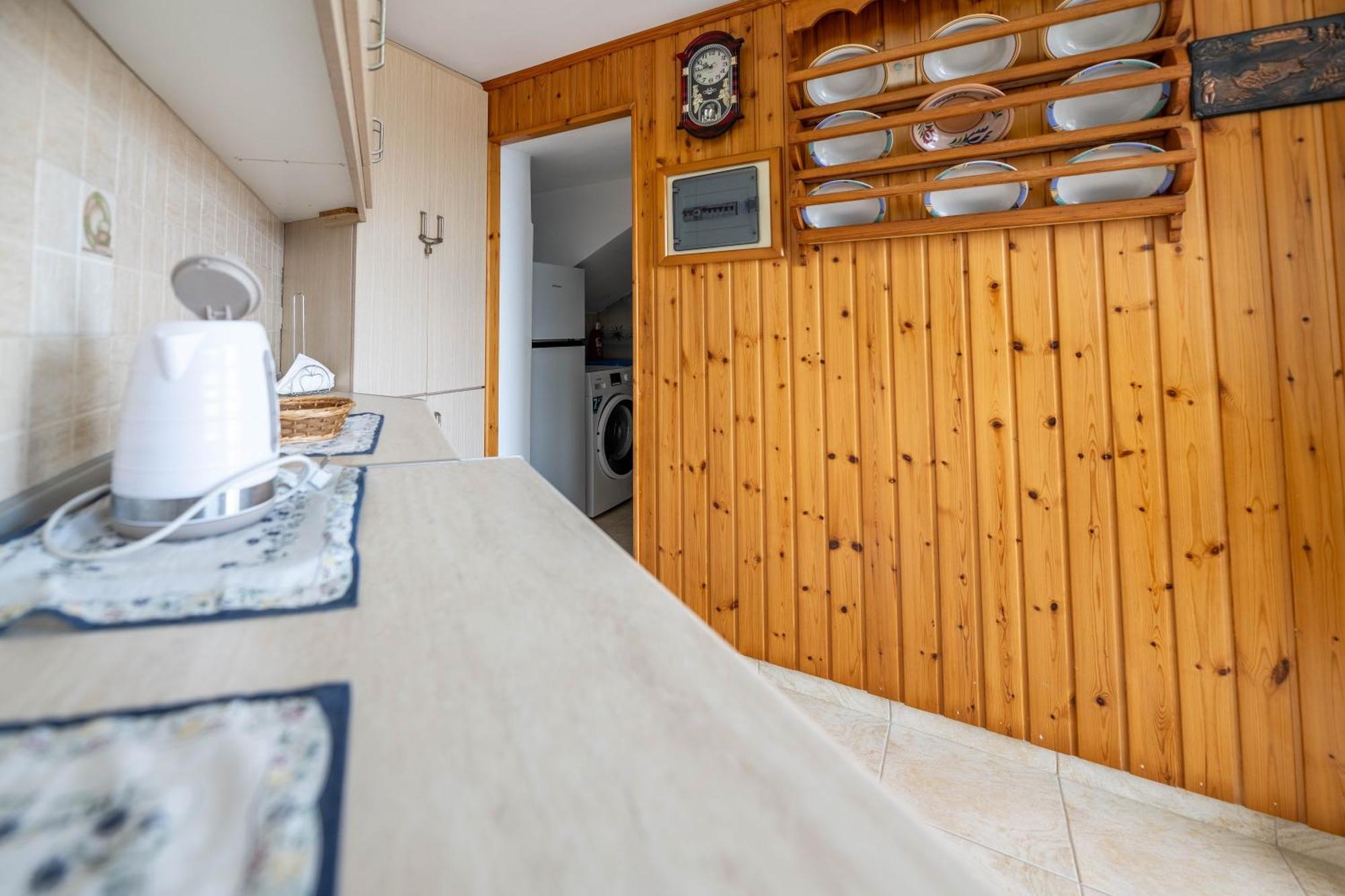 Springs Petronas Apartment Archangelos  Zewnętrze zdjęcie